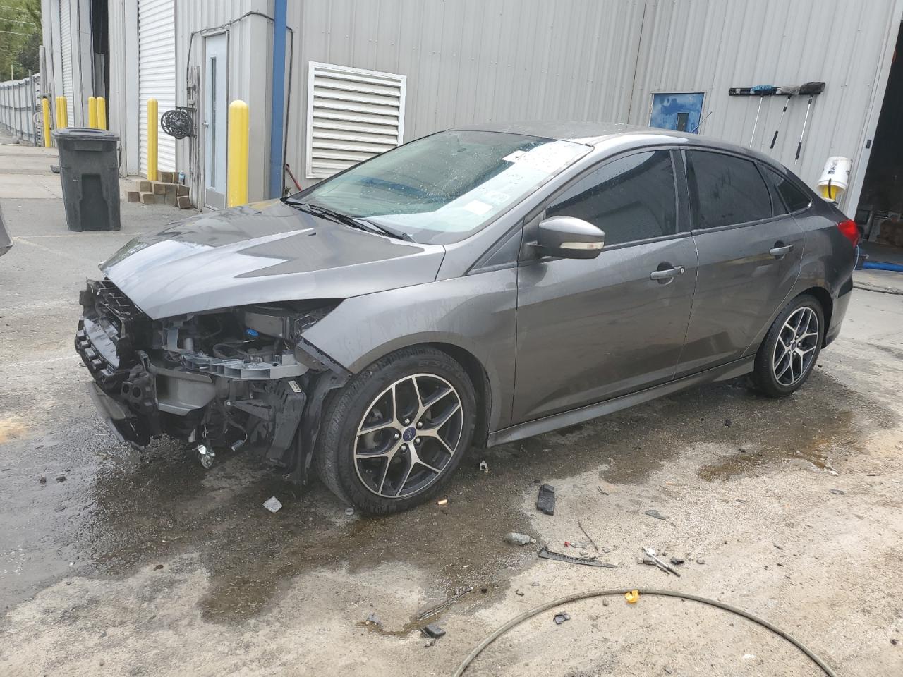 FORD FOCUS 2015 1fadp3f23fl259599