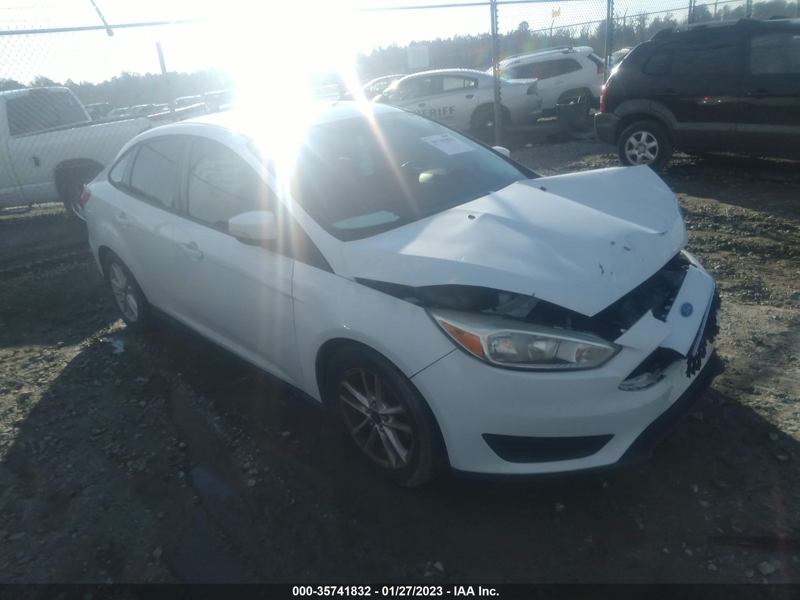 FORD FOCUS 2015 1fadp3f23fl263166