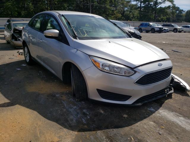 FORD FOCUS SE 2017 1fadp3f23hl208476