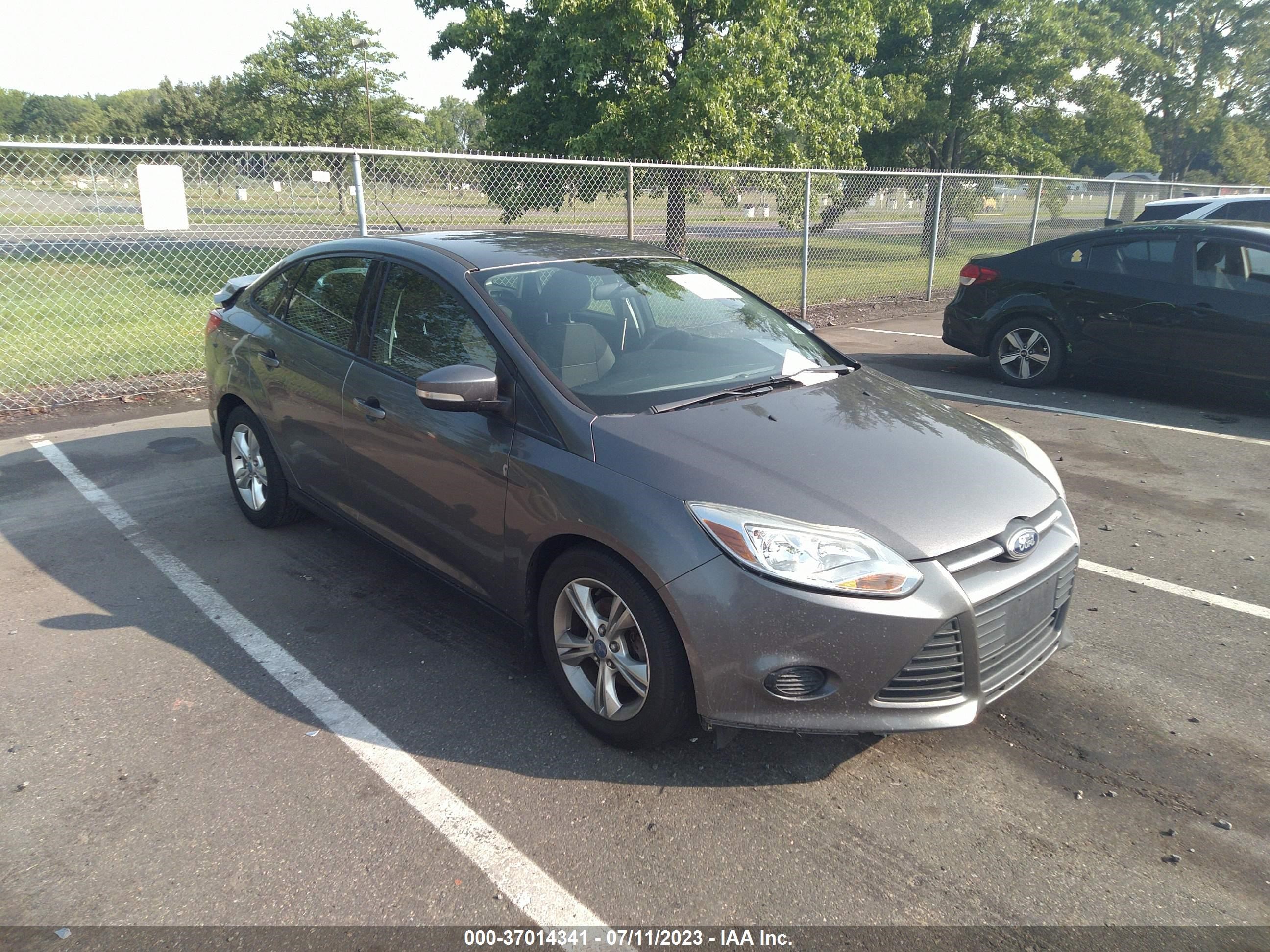 FORD FOCUS 2013 1fadp3f24dl282127