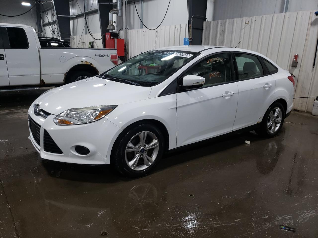 FORD FOCUS 2013 1fadp3f24dl295007