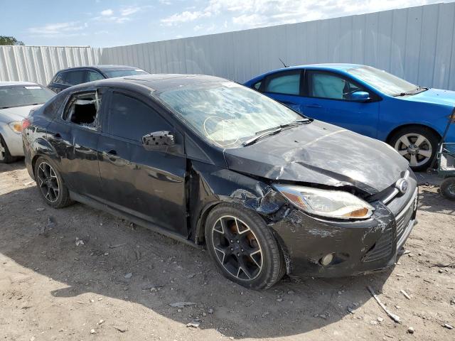 FORD FOCUS SE 2014 1fadp3f24el138076