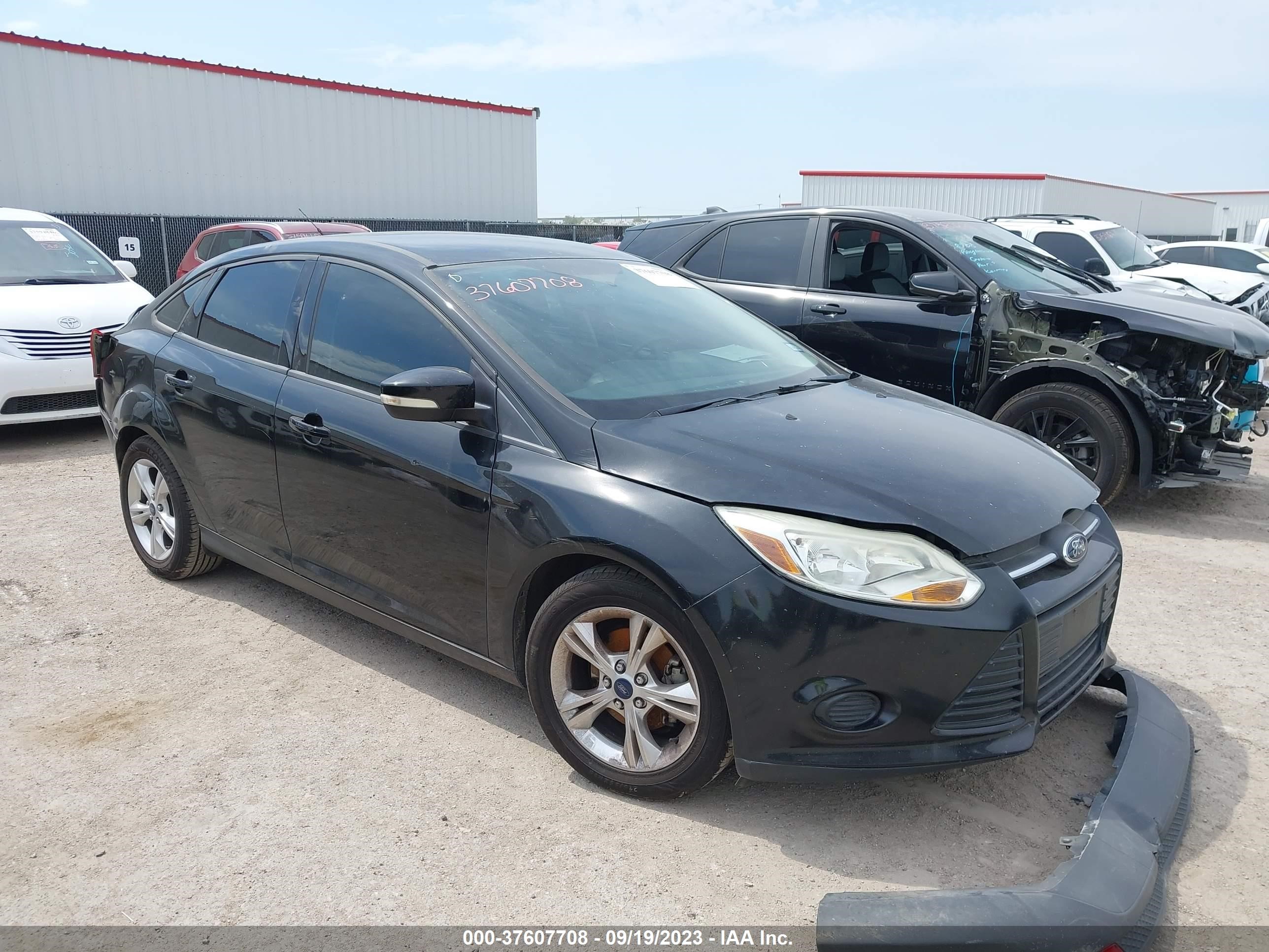 FORD FOCUS 2014 1fadp3f24el183521