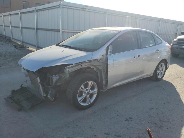 FORD FOCUS 2014 1fadp3f24el345325