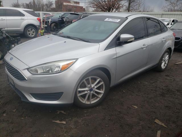 FORD FOCUS SE 2015 1fadp3f24fl301875