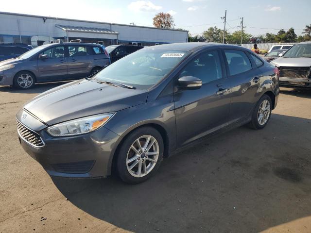 FORD FOCUS SE 2015 1fadp3f24fl353233