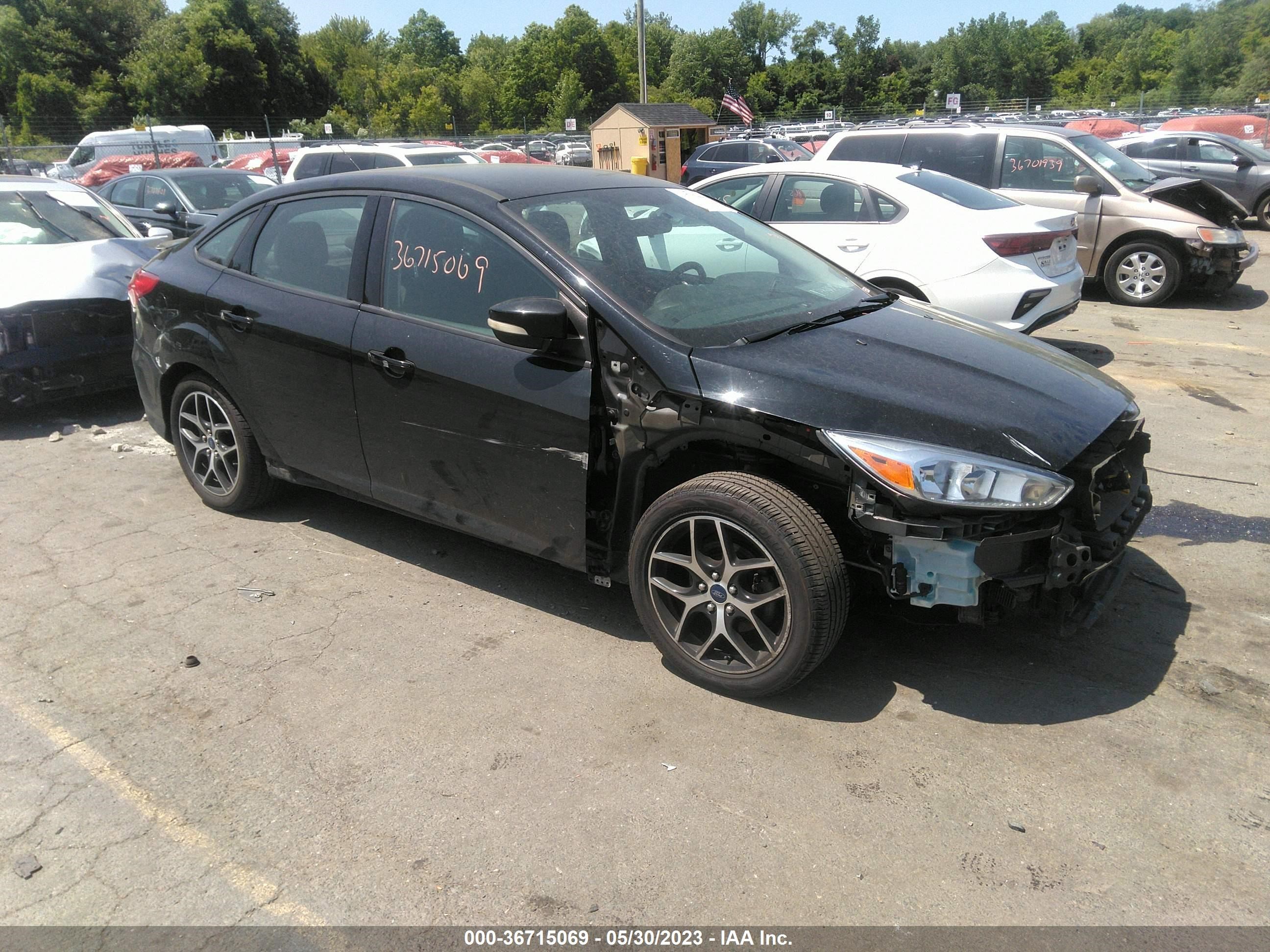 FORD FOCUS 2016 1fadp3f24gl224801