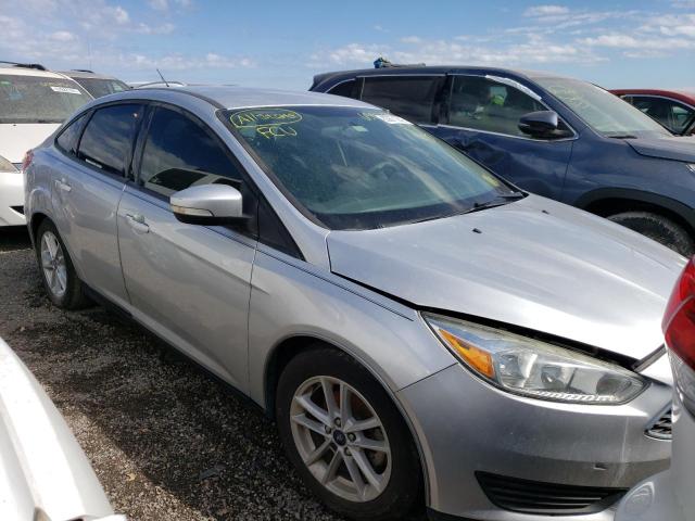 FORD FOCUS SE 2017 1fadp3f24hl242247