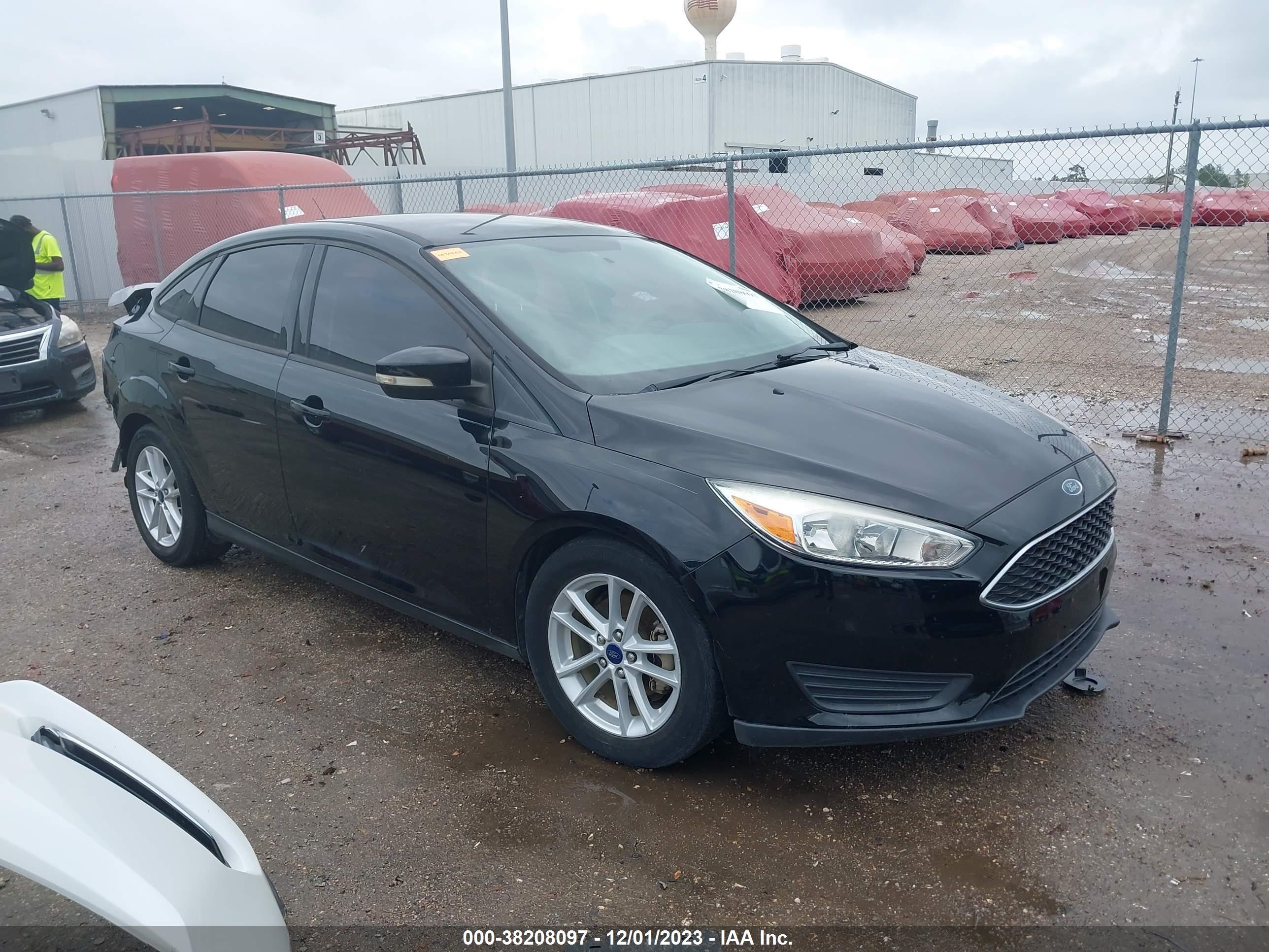 FORD FOCUS 2017 1fadp3f24hl299175