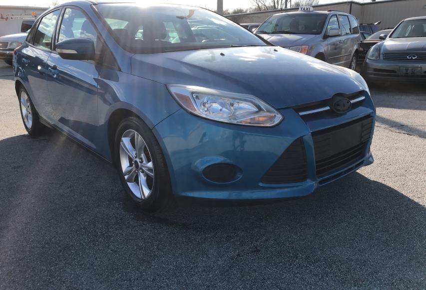 FORD FOCUS SE 2014 1fadp3f25el168445