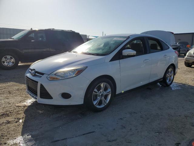 FORD FOCUS 2014 1fadp3f25el298435