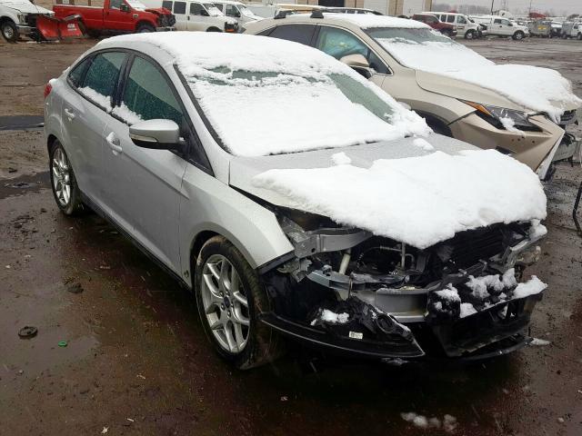 FORD FOCUS SE 2015 1fadp3f25fl240083