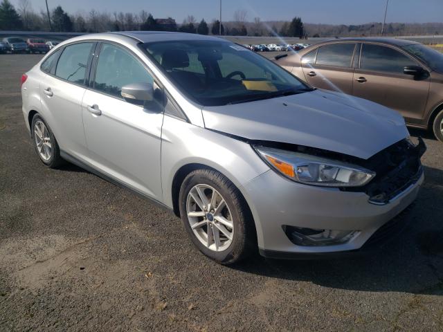 FORD FOCUS SE 2015 1fadp3f25fl243095