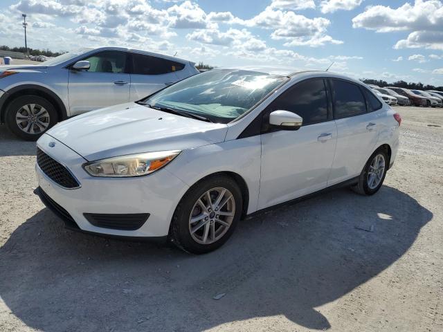 FORD FOCUS SE 2015 1fadp3f25fl250578