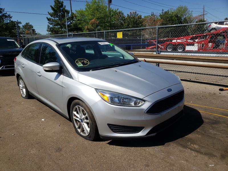 FORD FOCUS SE 2015 1fadp3f25fl295553