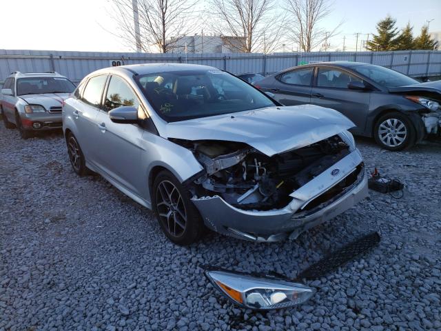 FORD FOCUS SE 2015 1fadp3f25fl352494