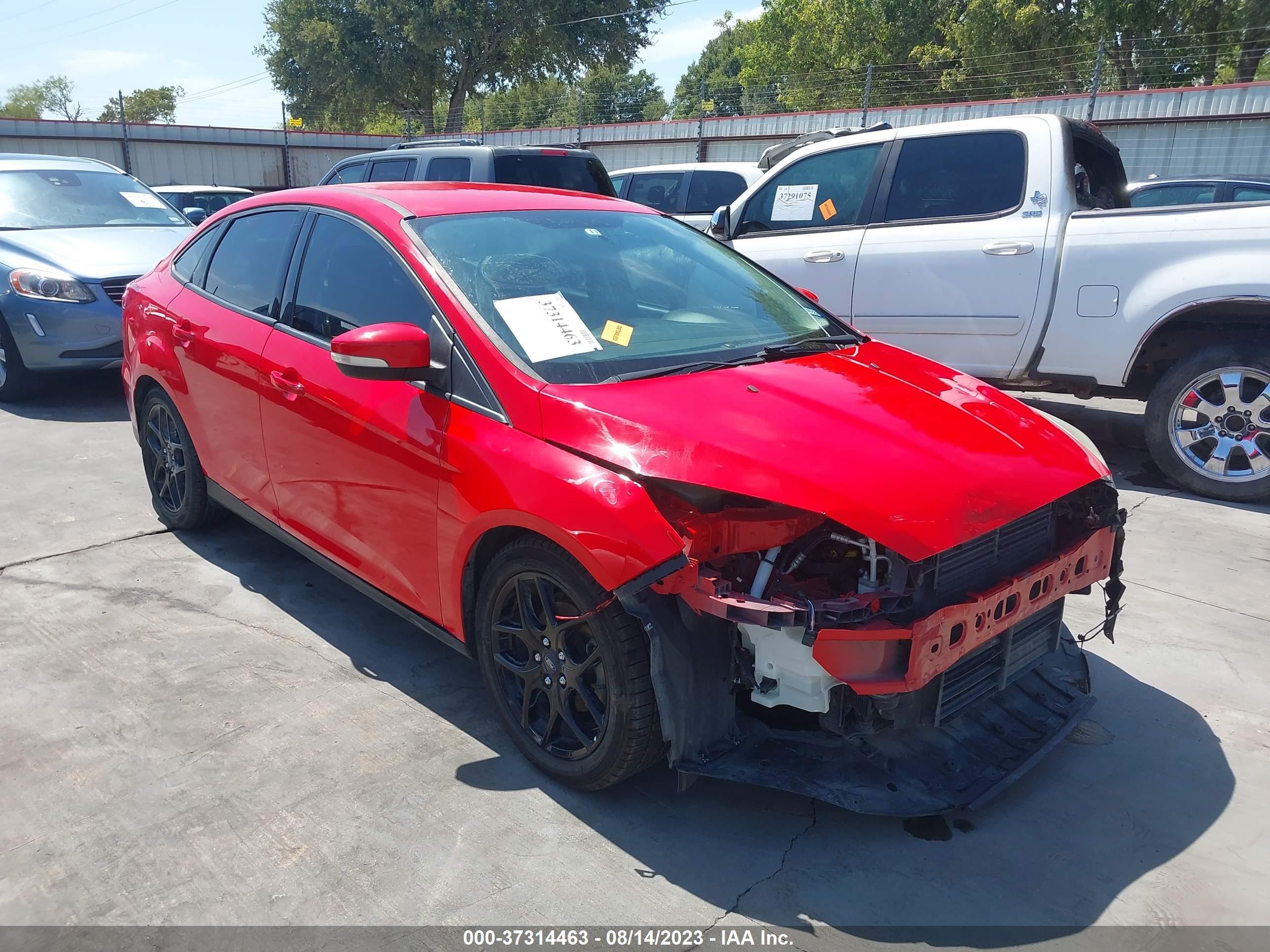 FORD FOCUS 2016 1fadp3f25gl290709