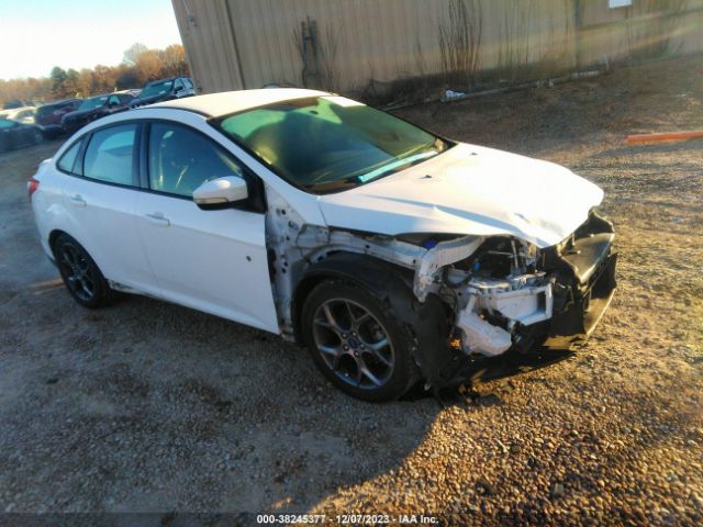 FORD FOCUS 2014 1fadp3f26el330941