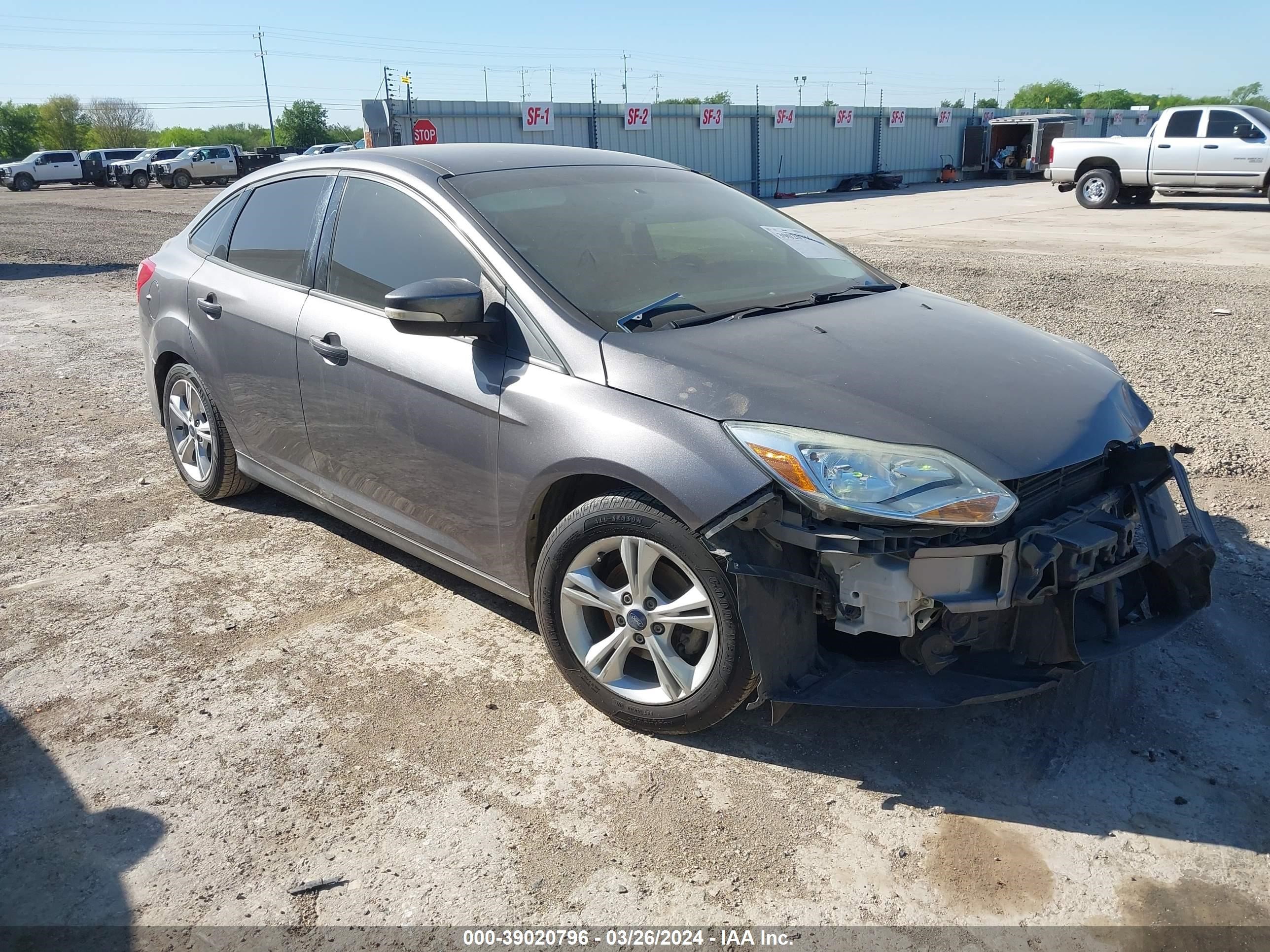 FORD FOCUS 2014 1fadp3f26el440100