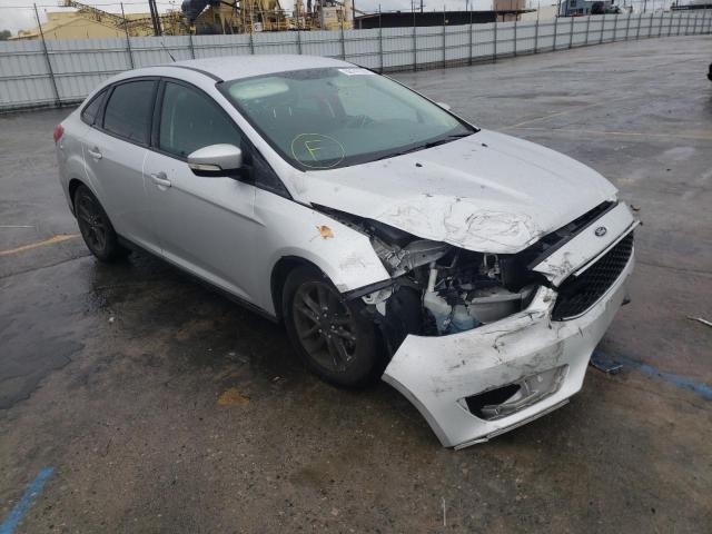 FORD FOCUS SE 2015 1fadp3f26fl348728