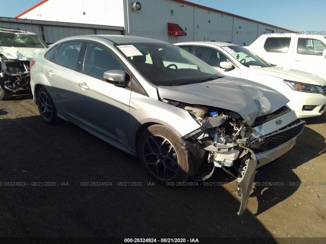 FORD FOCUS 2016 1fadp3f26gl372352