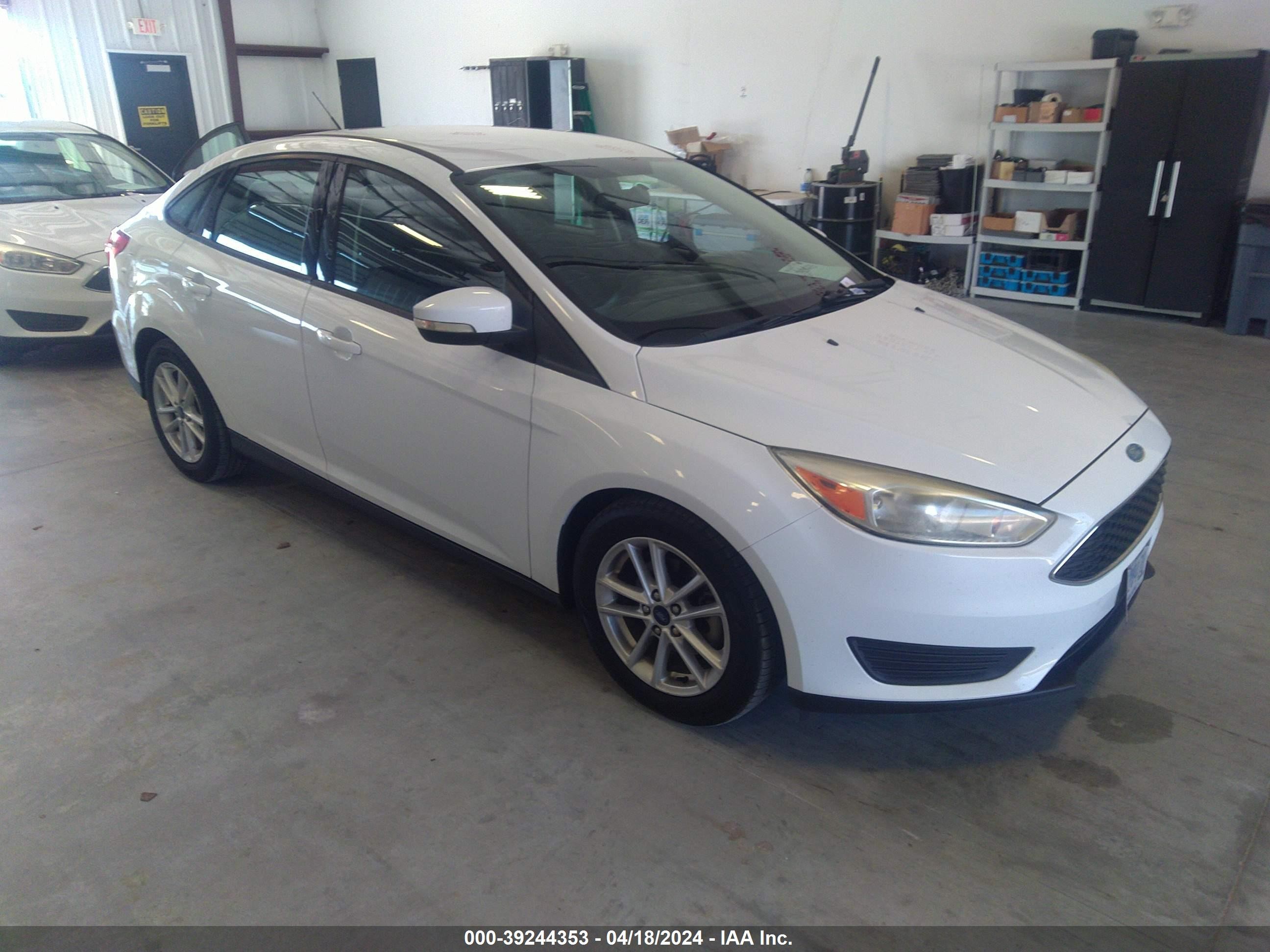 FORD FOCUS 2017 1fadp3f26hl309530