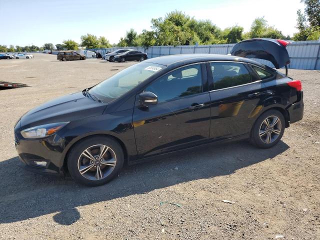 FORD FOCUS SE 2018 1fadp3f26jl218960