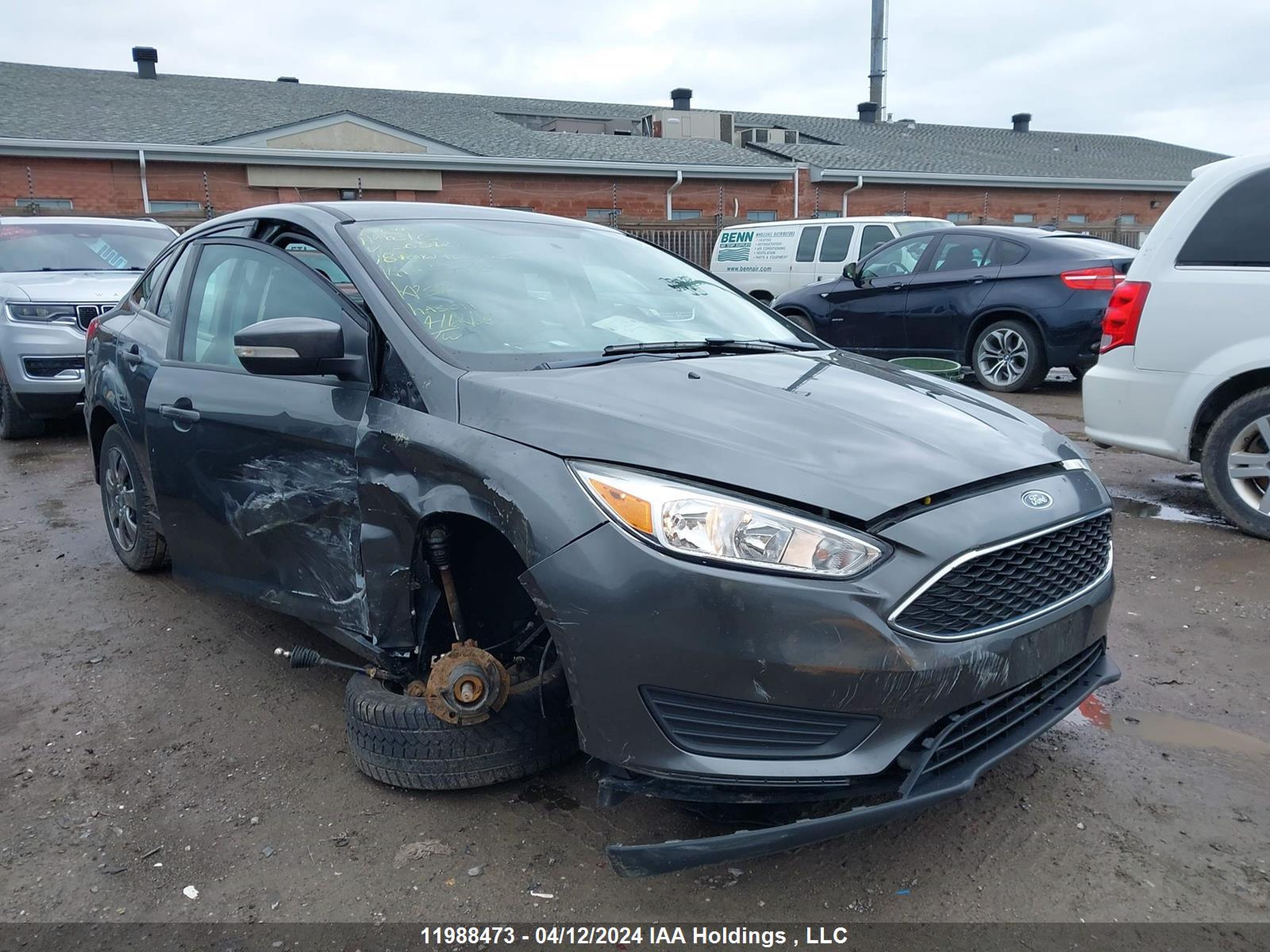 FORD FOCUS 2018 1fadp3f26jl305421