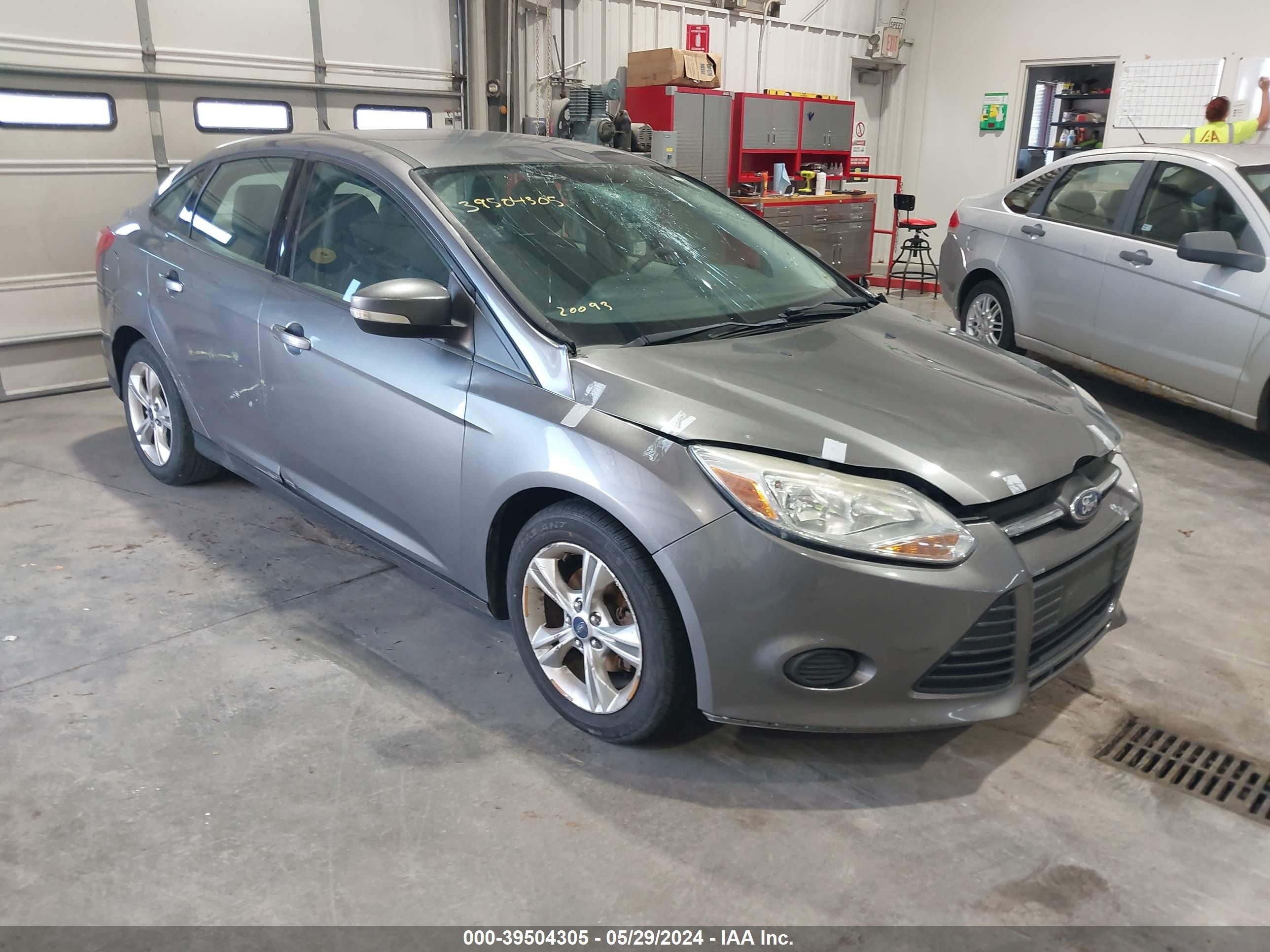 FORD FOCUS 2014 1fadp3f27el373460