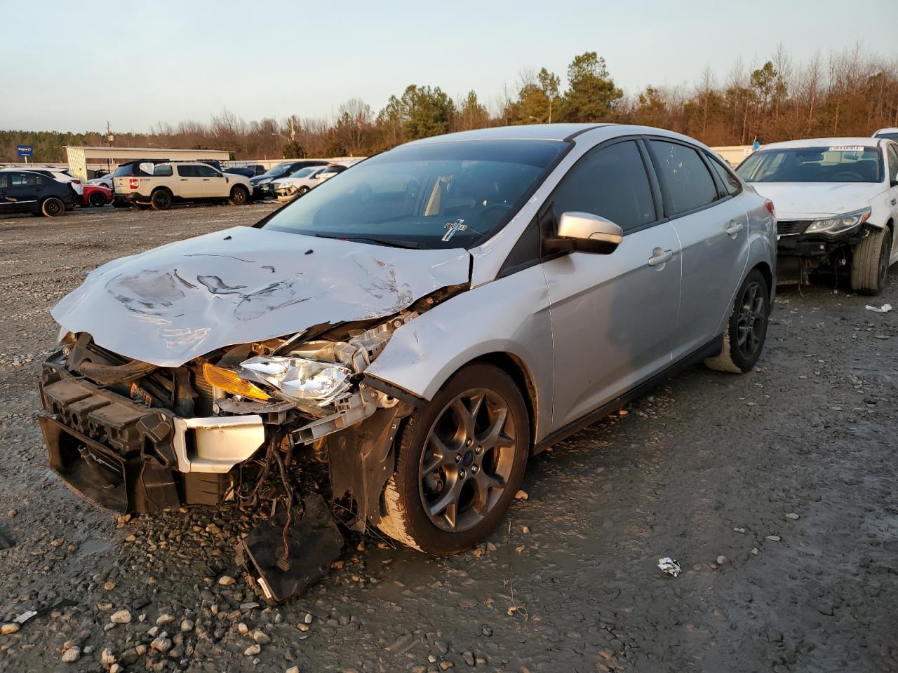 FORD FOCUS 2014 1fadp3f27el389366