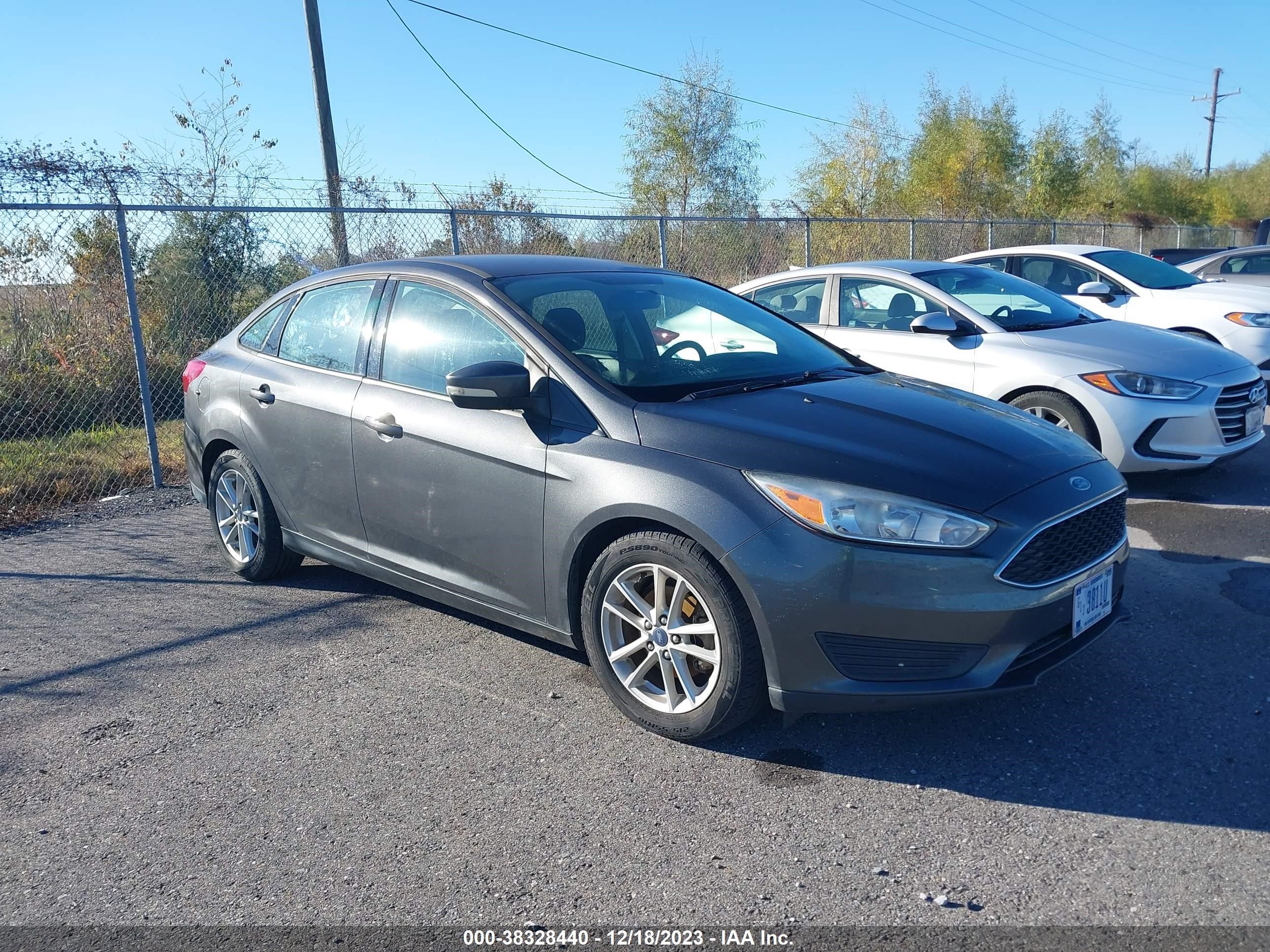 FORD FOCUS 2017 1fadp3f27hl315644