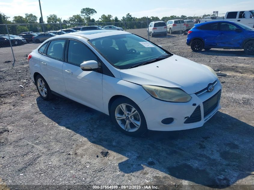 FORD FOCUS 2014 1fadp3f28el216262