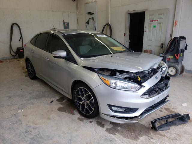 FORD FOCUS SE 2015 1fadp3f28fl252485