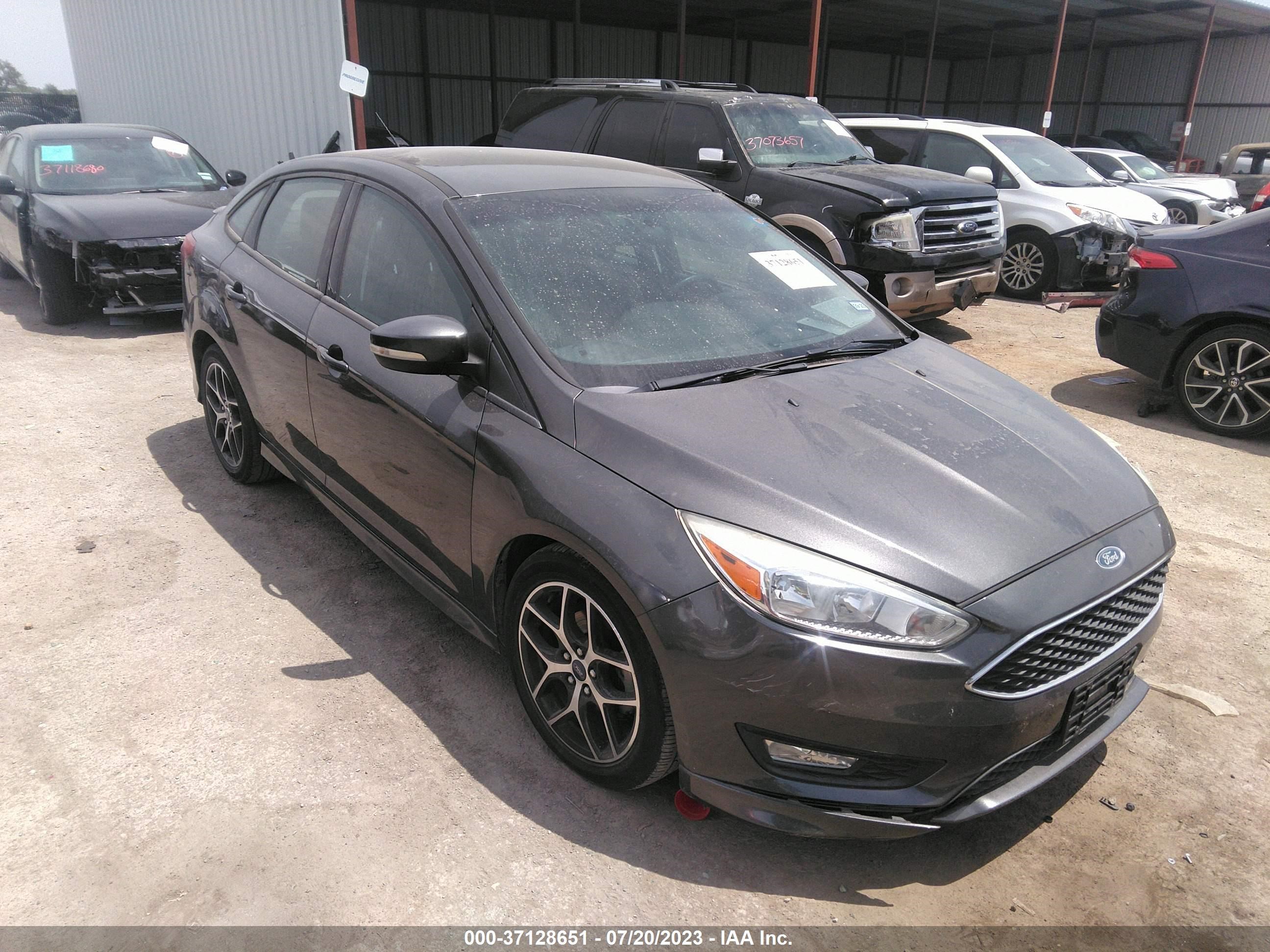 FORD FOCUS 2016 1fadp3f28gl304537