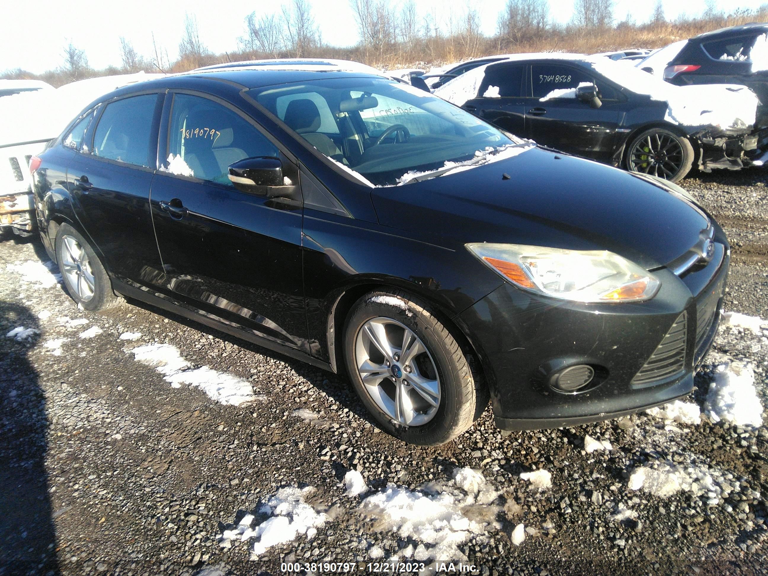 FORD FOCUS 2013 1fadp3f29dl378481