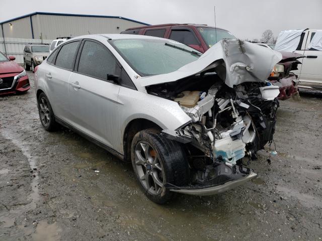 FORD FOCUS SE 2014 1fadp3f29el232485