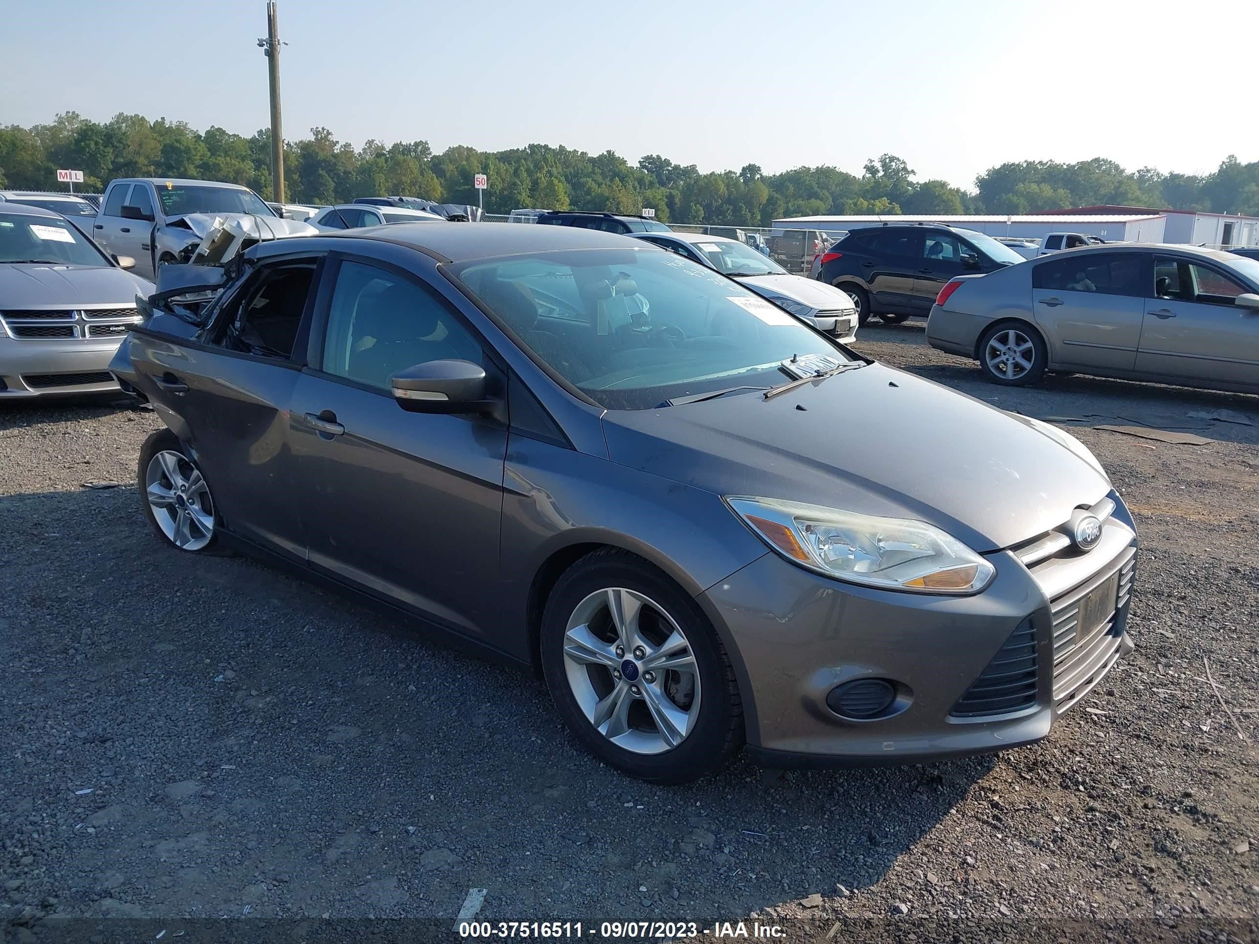 FORD FOCUS 2014 1fadp3f29el267205