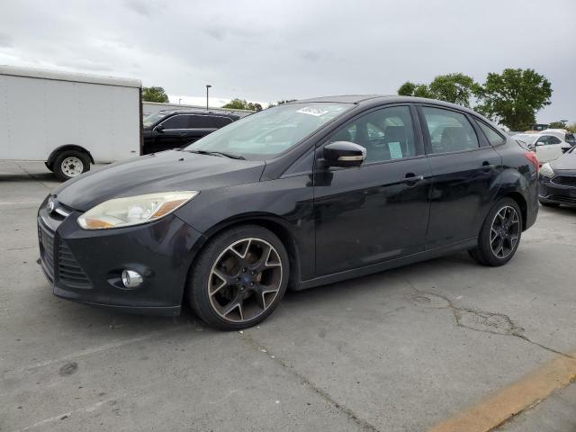 FORD FOCUS 2014 1fadp3f29el375324