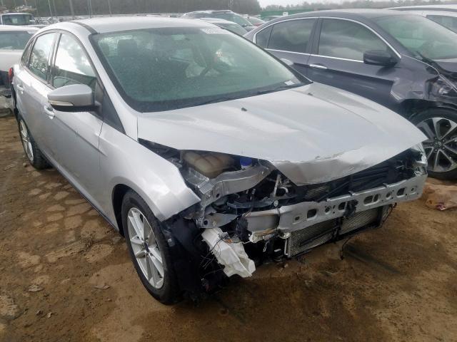 FORD FOCUS SE 2015 1fadp3f29fl218331