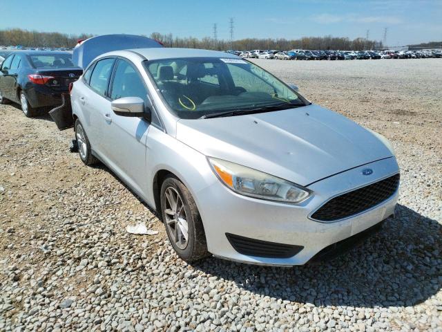 FORD FOCUS SE 2015 1fadp3f29fl250373