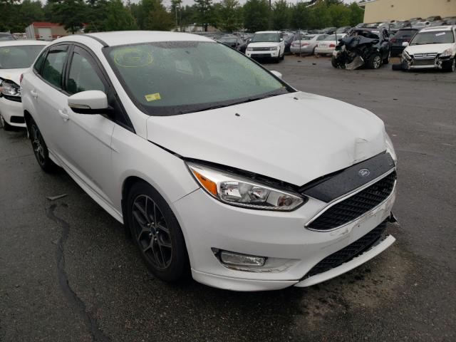 FORD FOCUS SE 2015 1fadp3f29fl338033