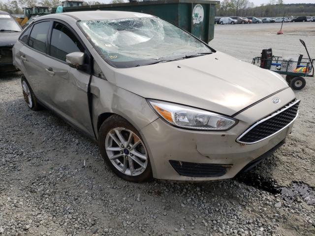 FORD FOCUS SE 2015 1fadp3f29fl345144