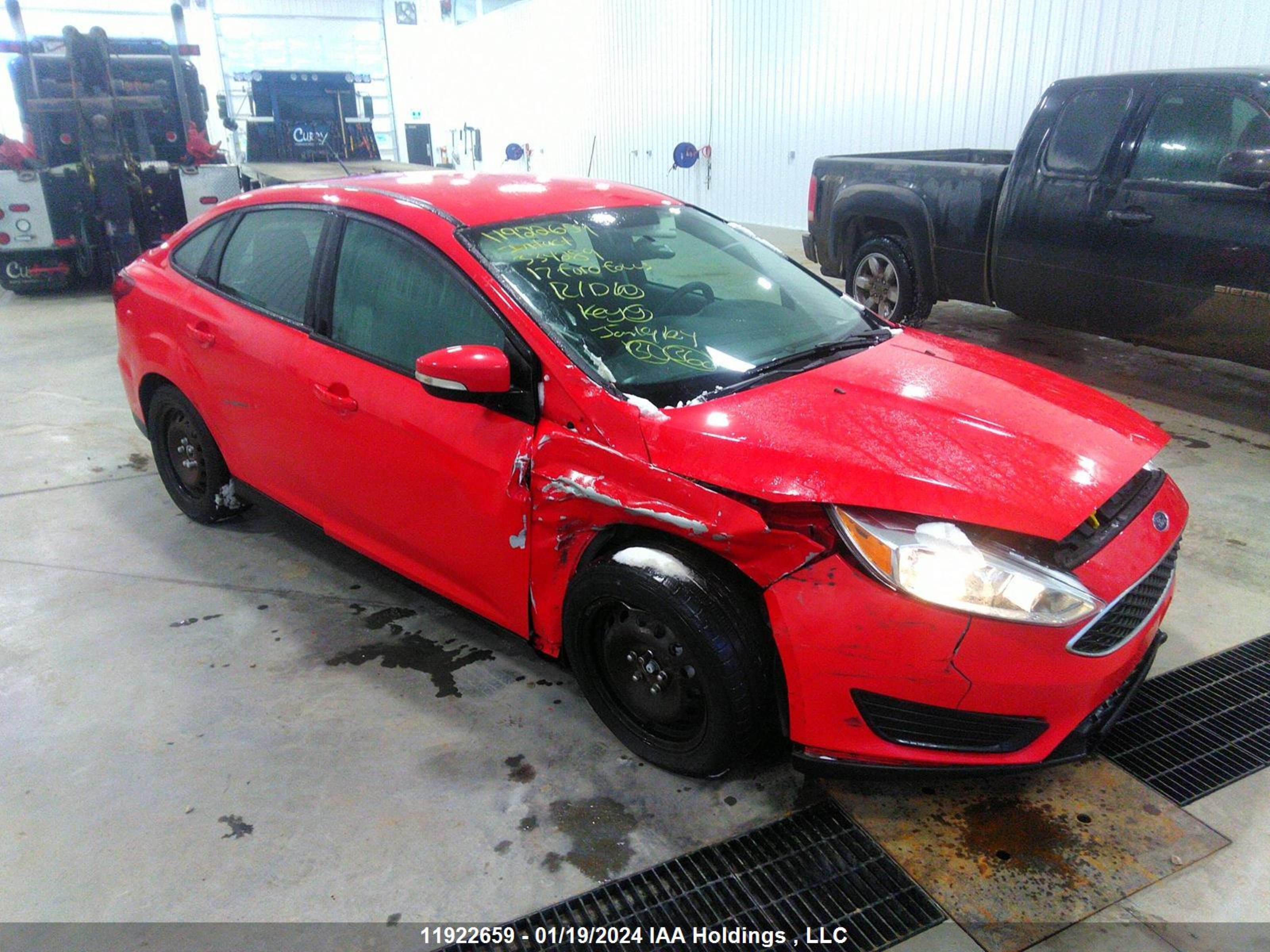 FORD FOCUS 2017 1fadp3f29hl334289