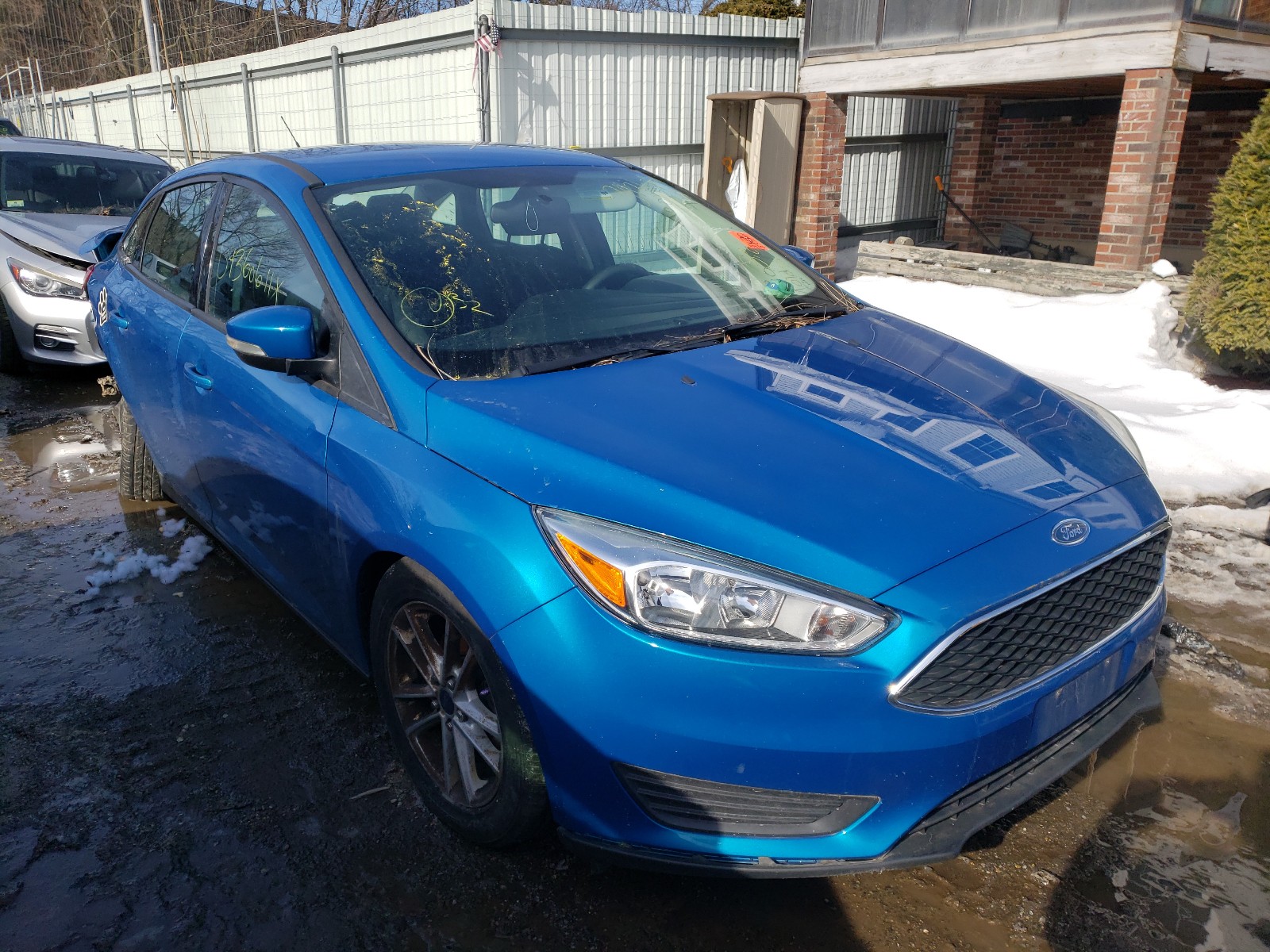 FORD FOCUS SE 2015 1fadp3f2xfl325727