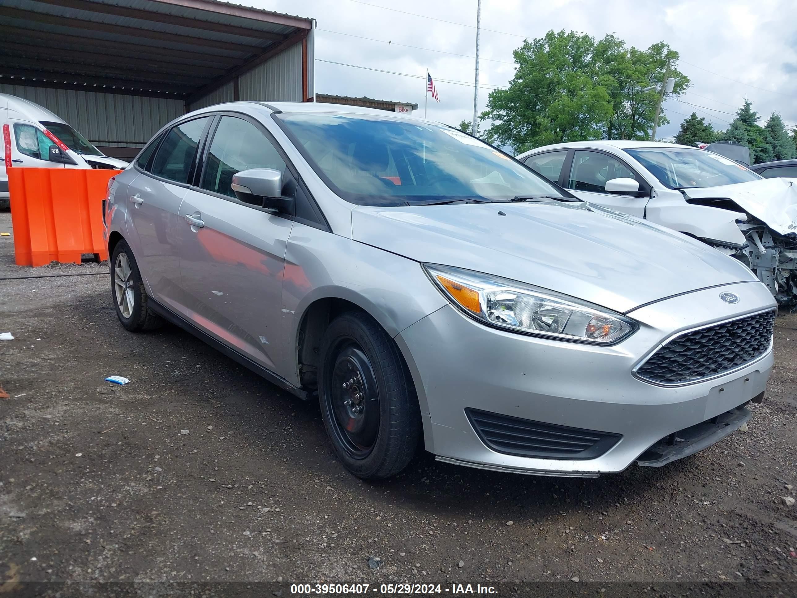 FORD FOCUS 2017 1fadp3fe1hl266158