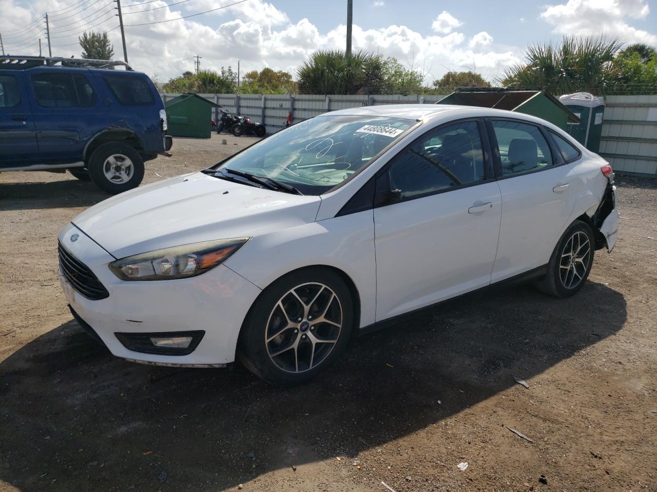 FORD FOCUS 2017 1fadp3fe7hl292389