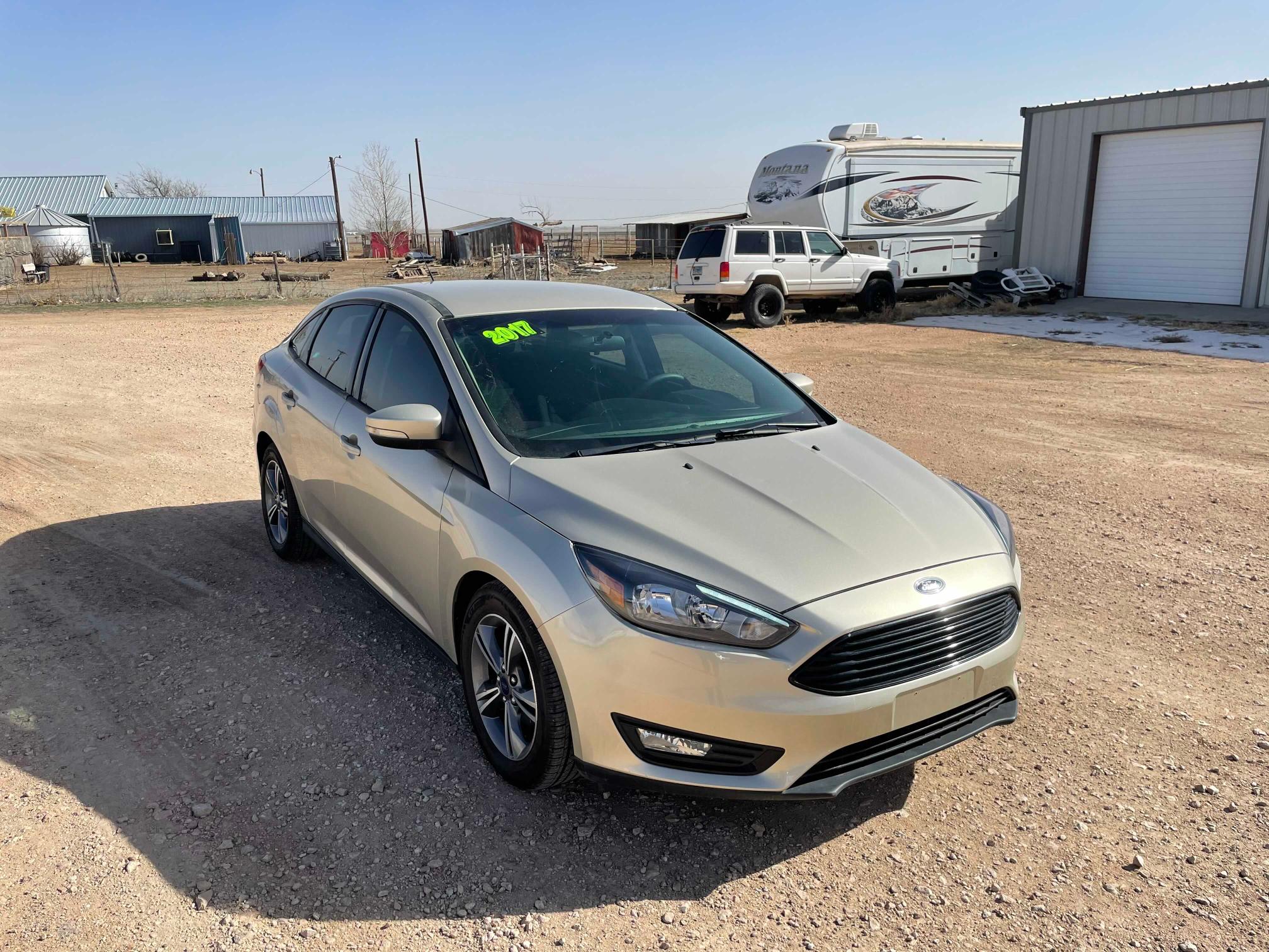 FORD FOCUS SE 2017 1fadp3fe7hl295549