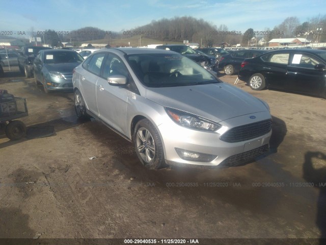 FORD FOCUS 2017 1fadp3fe8hl275424