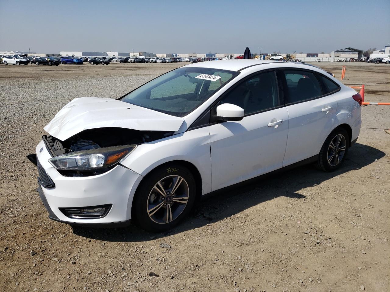 FORD FOCUS 2018 1fadp3fe8jl205136