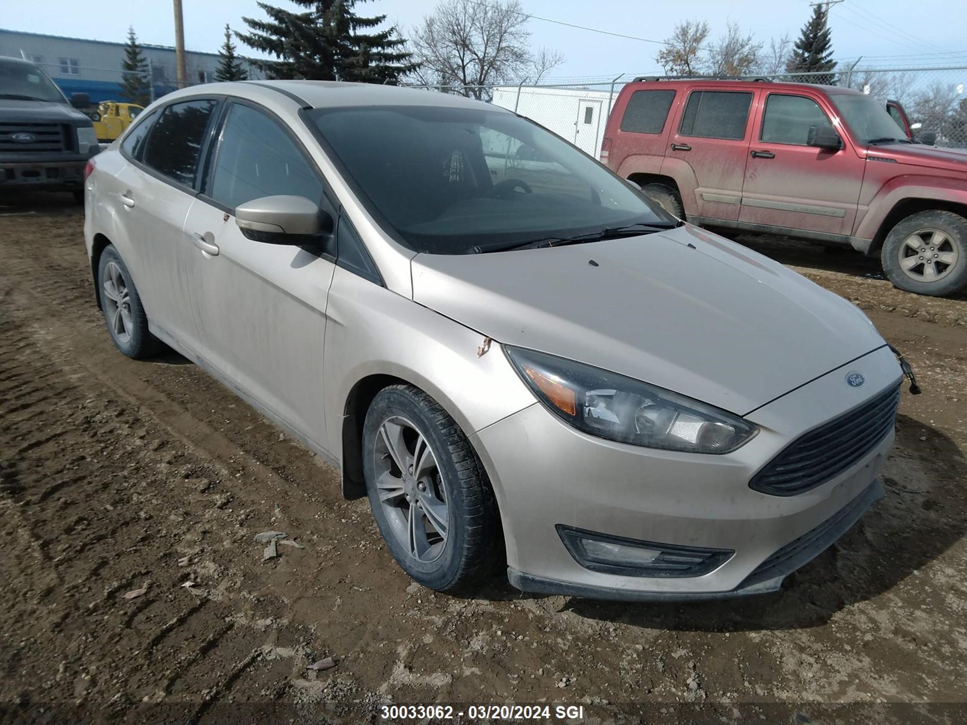 FORD FOCUS 2017 1fadp3fe9hl200473